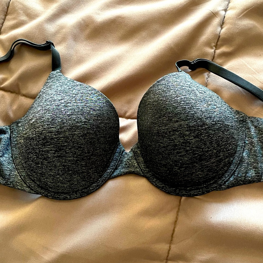 Victoria’s Secret Uplift dark gray bra 34D